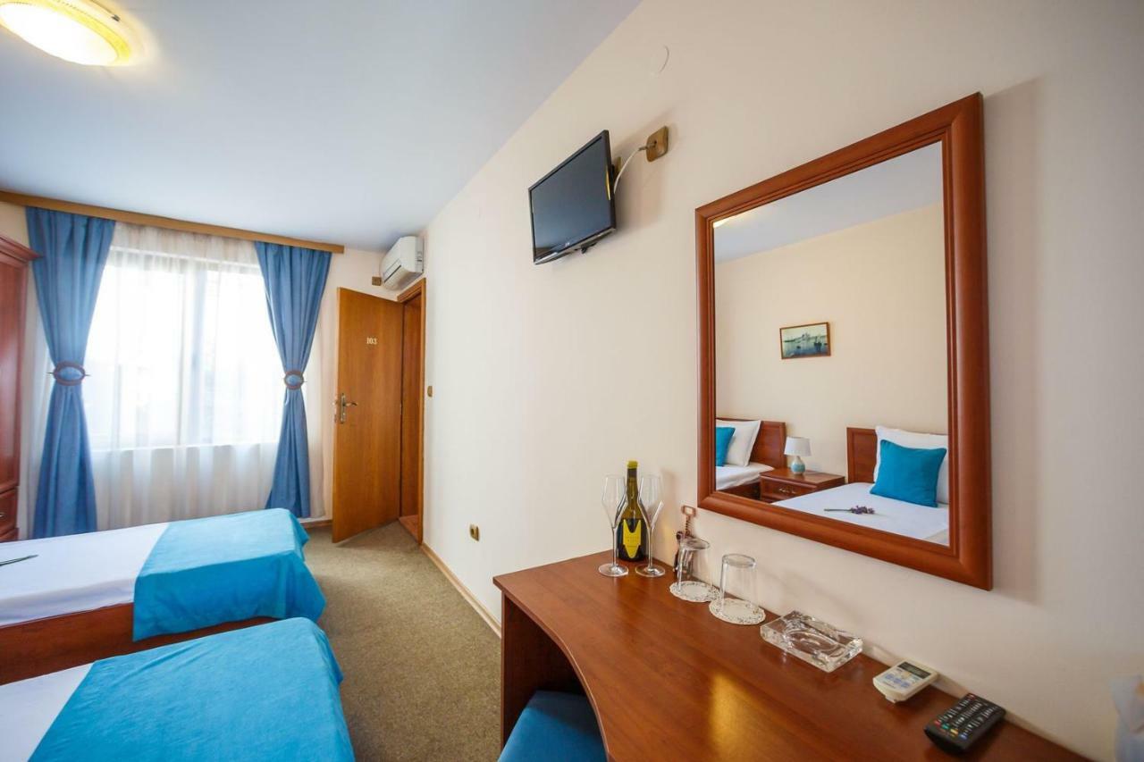 Hotel Albatros Old Town Sozopol Bagian luar foto